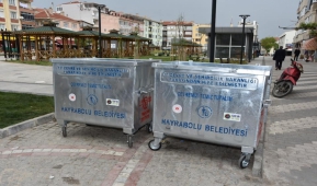 Çöp konteynerlerini yeniliyoruz